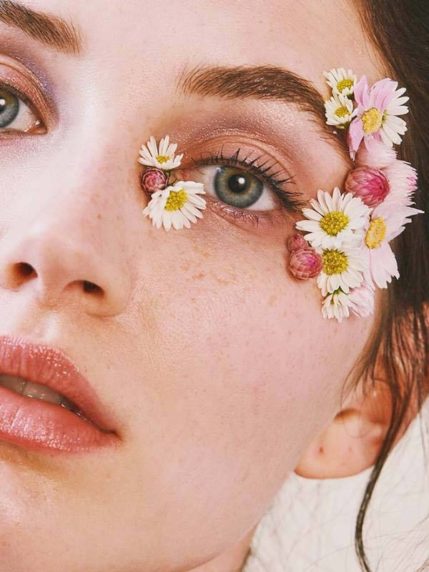 how to wear flowers on your eyes - Beautiful Pink Flowers Eye Makeup How to