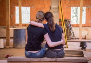 girlfriends 1517525580 - How to Make Female Friends: A Complete Guide to Building Lasting Friendships